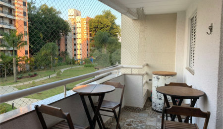 Apartamento à venda com 3 quartos, sendo 2 suítes,  em Cidade São Francisco, São Paulo, SP