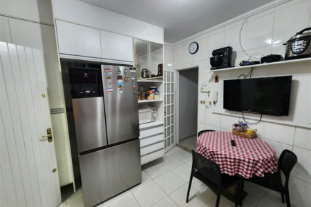 Sobrado à venda com 3 quartos, sendo 1 suíte,  em Jardim Ana Maria, São Paulo, SP