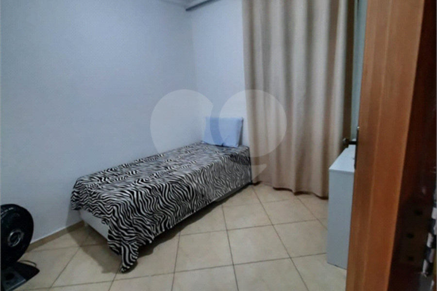 Sobrado à venda com 4 quartos, sendo 1 suíte, em Tremembé, São Paulo, SP