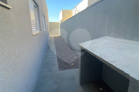 Casa à venda com 3 quartos, sendo 1 suíte, em Ipê, Três Lagoas, MS