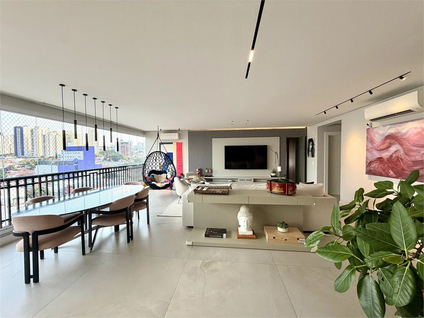 Apartamento à venda com 3 suítes em Vila Romana, São Paulo, SP