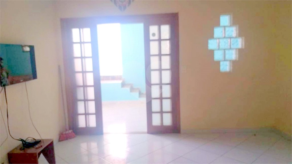 Casa à venda com 6 quartos, sendo 4 suítes, em Chora Menino, São Paulo, SP