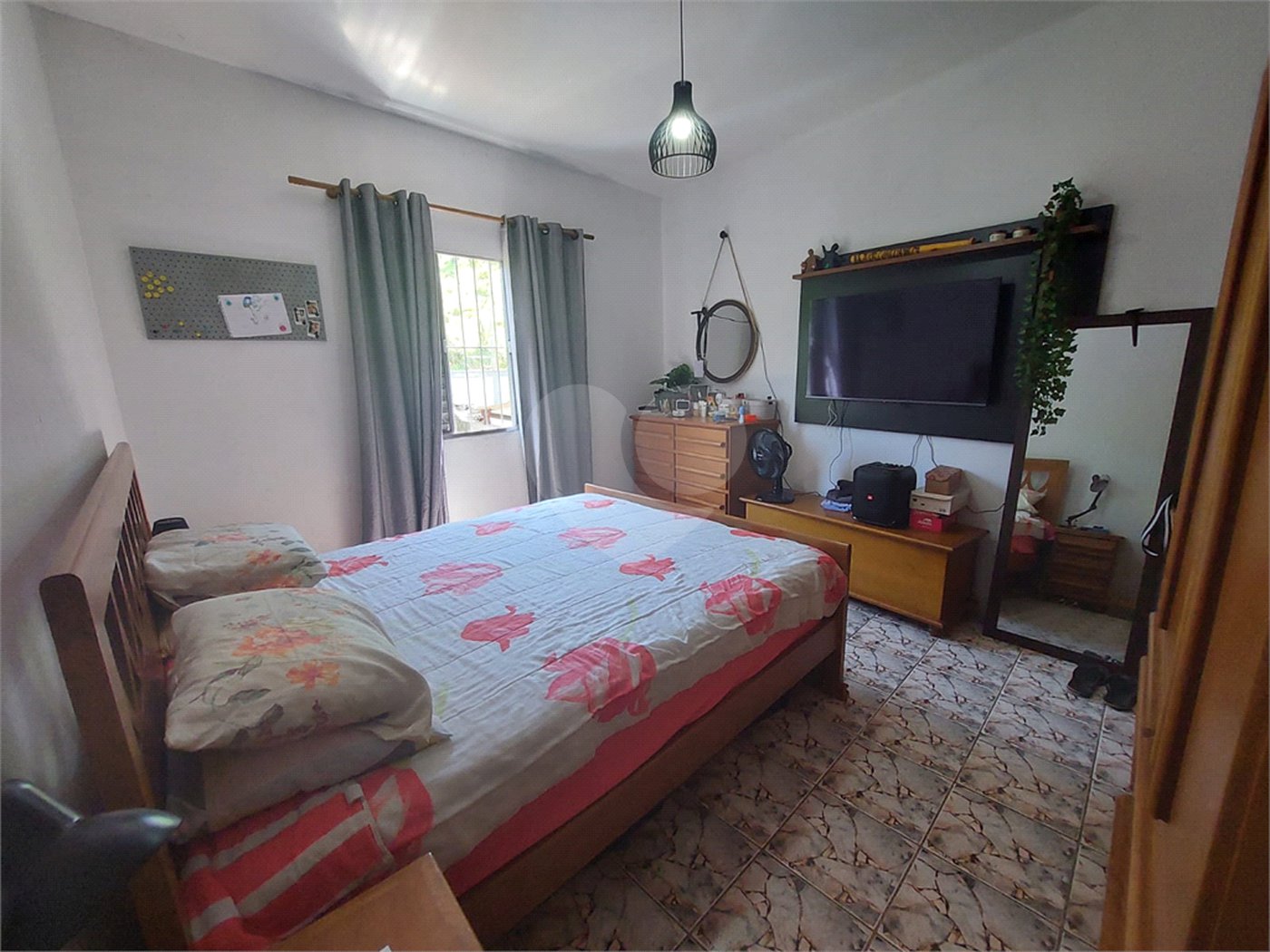 Sobrado à venda com 4 quartos em Vila Clarice, São Paulo, SP