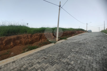 Terreno à venda no condomínio Paraíso da Montanha, Piracaia - SP