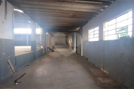 Excelente Galpão Industrial e Comercial em Jundiaí com AVCB e Zoneamento ZR3