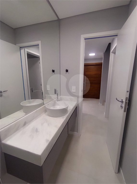 Casa à venda com 3 suítes no condomínio La Reserva Residencial, Atibaia - SP