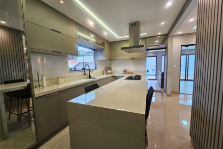 Casa à venda com 3 suítes em Jardim São Caetano, São Caetano do Sul, SP