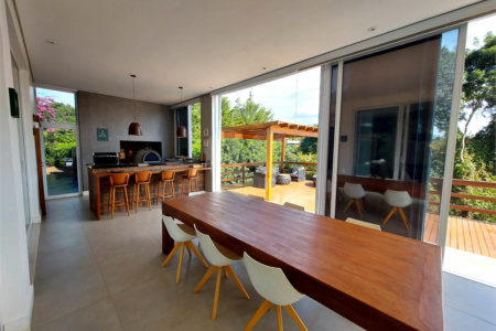 Casa à venda ou para alugar com 4 suítes no condomínio Jardim Primavera, Louveira - SP