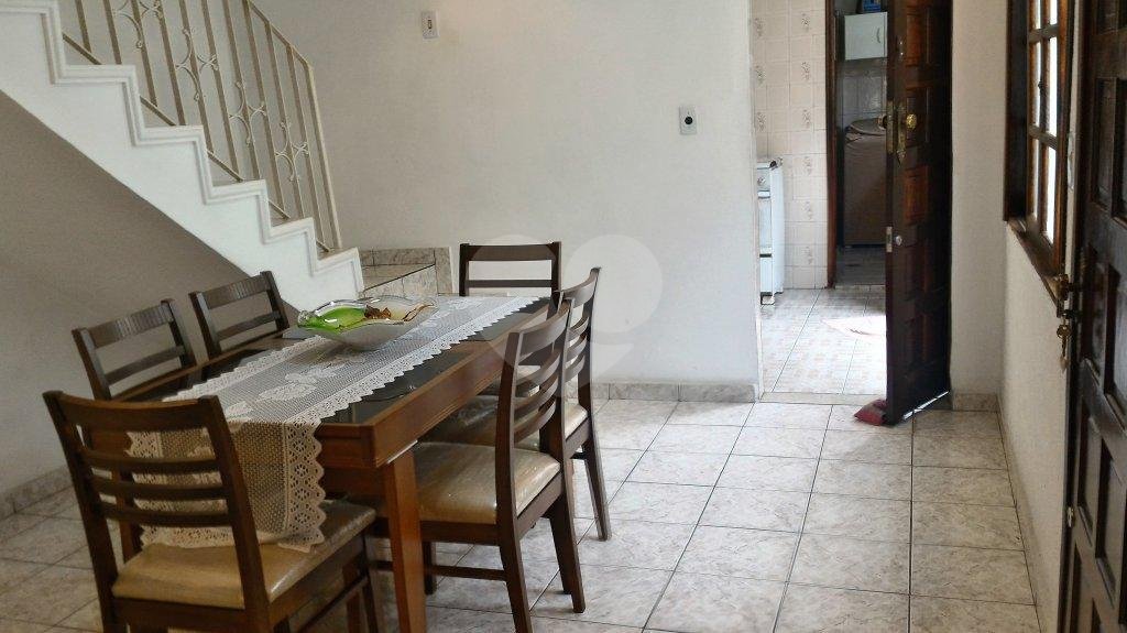 Sobrado à venda com 6 quartos em Chora Menino, São Paulo, SP
