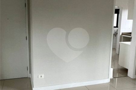 Apartamento à venda com 3 quartos, sendo 1 suíte, em Vila Andrade, São Paulo, SP