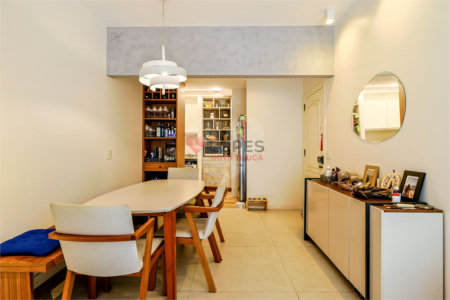 Apartamento à venda com 3 quartos, sendo 1 suíte,  em Lagoa, Rio de Janeiro, RJ