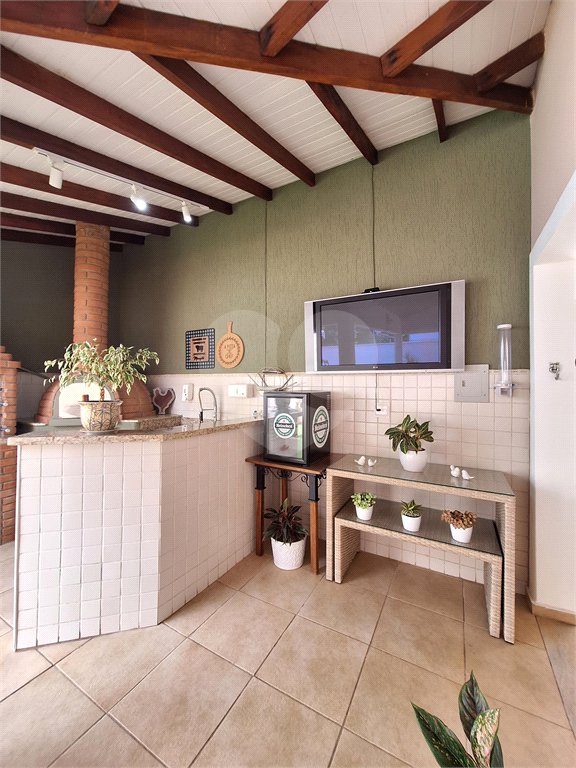 Casa à venda com 3 suítes no condomínio Residencial Villa Di Treviso, Vinhedo - SP