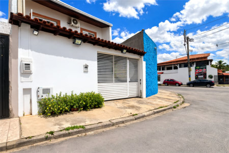 Casa à venda com 2 quartos, sendo 1 suíte, em Jardim Abaeté, Sorocaba, SP