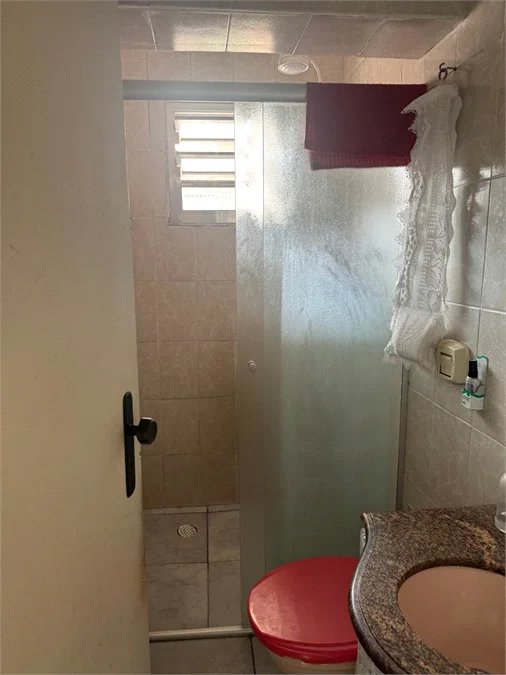 Terreno à venda com 4 quartos em Jardim Odete, São Paulo, SP