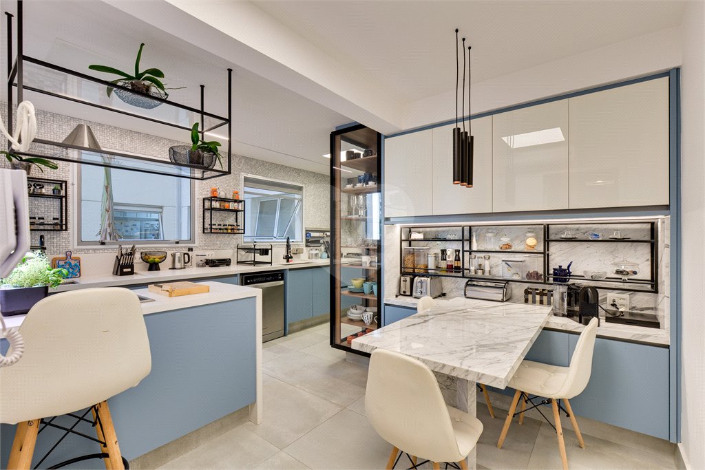 Apartamento à venda com 3 suítes em Granja Julieta, São Paulo, SP