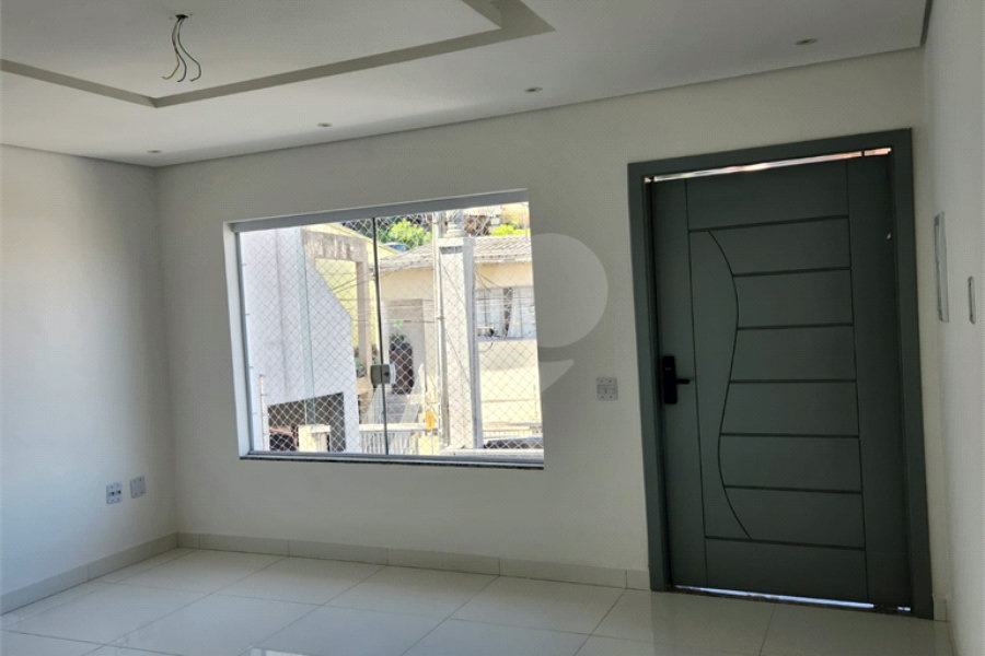 Sobrado à venda com 3 quartos, sendo 1 suíte,  em Vila Pereira Barreto, São Paulo, SP