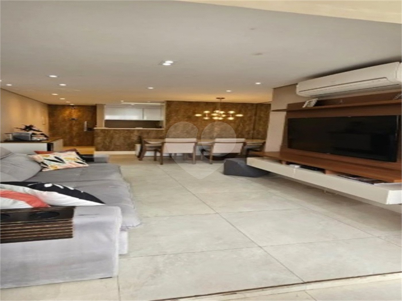 Apartamento à venda com 3 quartos, sendo 1 suíte,  em Vila Regente Feijó, São Paulo, SP