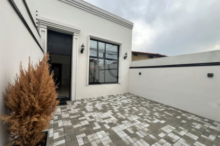 Casa de Vila à venda com 3 quartos, sendo 1 suíte,  em Vila São Caetano, Sorocaba, SP