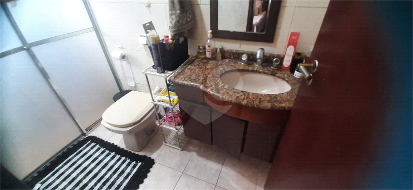 Sobrado à venda com 4 quartos, sendo 1 suíte, em Jardim Brasil (zona Norte), São Paulo, SP