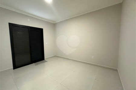 Casa à venda com 3 quartos, sendo 1 suíte, em Vila Carolina, Itapetininga, SP