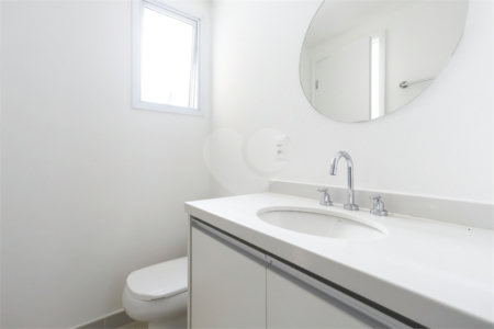 Apartamento à venda com 3 suítes em Vila Anastácio, São Paulo, SP