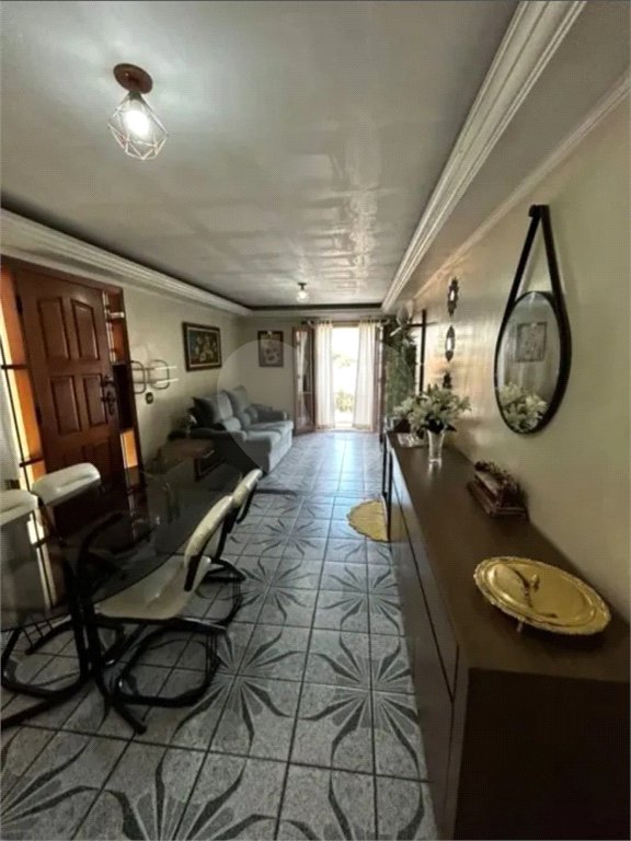 Sobrado à venda com 3 quartos, sendo 1 suíte, em Jardim Ester, São Paulo, SP