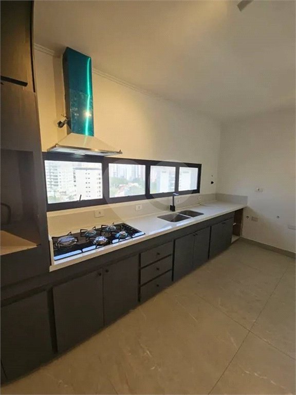 Apartamento à venda com 4 quartos, sendo 1 suíte, em Vila Alexandria, São Paulo, SP