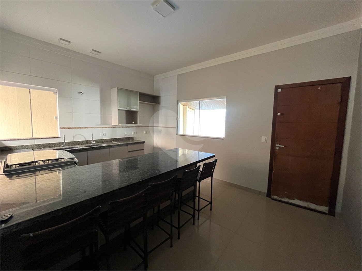 Casa à venda com 3 quartos, sendo 1 suíte, em Ipê, Três Lagoas, MS