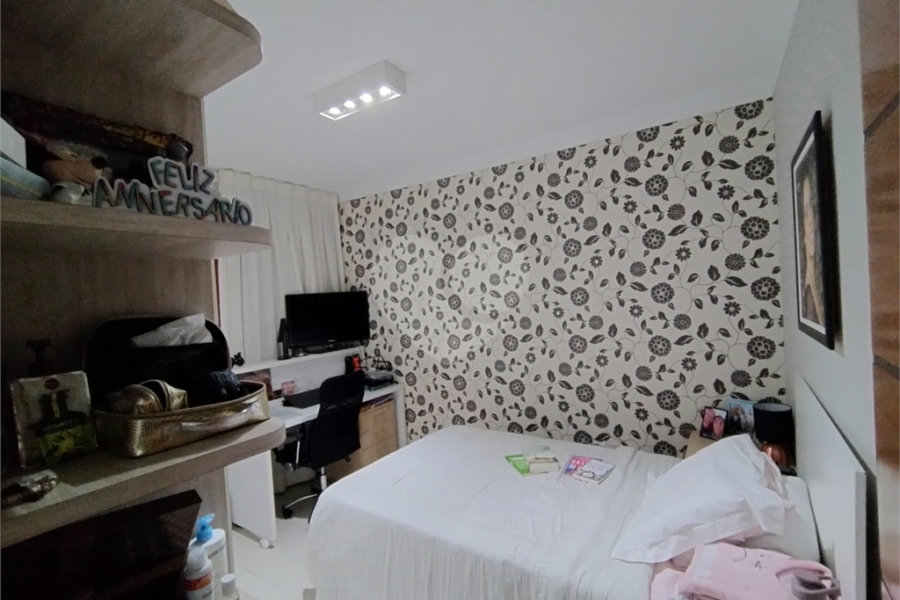 Casa à venda com 3 quartos, sendo 1 suíte,  em Santana, São Paulo, SP