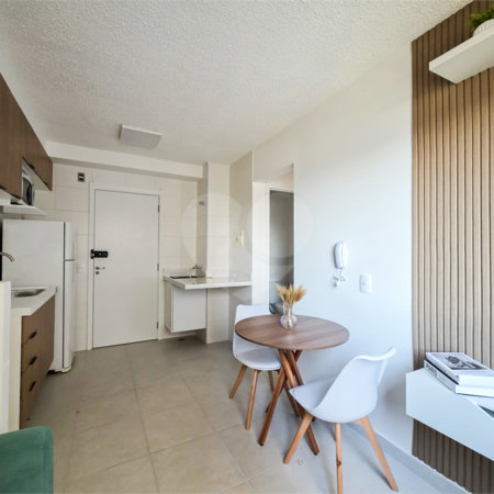 Apartamento - Cambuci - 2 Quartos / Dormitórios - Venda / Compra