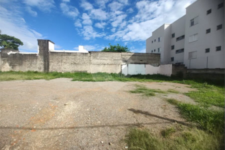 Terreno em Atibaia com 600 metros, pronto para construir, perfil para projetos residenciais e comerciais, excelente localização