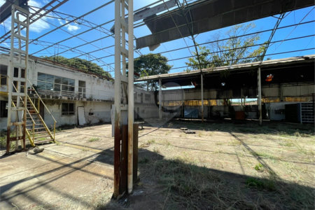 Terreno no Jardim Jockey Clube