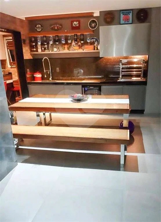 Apartamento 204 m² à Venda - Mooca, 4 suítes 4 vagas,Condominio Clube.