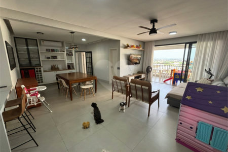 Apartamento à venda com 3 quartos, sendo 2 suítes, em Pico do Amor, Cuiabá, MT