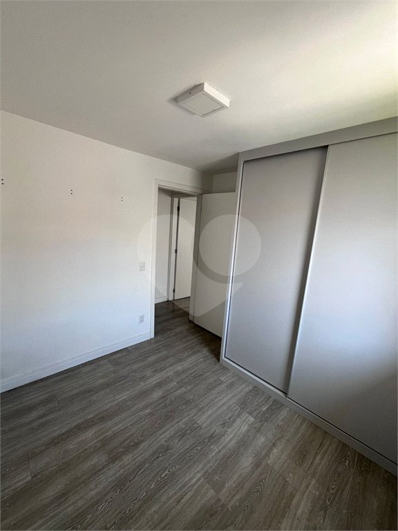 Sobrado à venda com 3 quartos em Parada Inglesa, São Paulo, SP