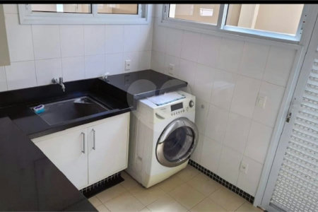 Sobrado à venda com 6 suítes em Vila Santista, Atibaia, SP