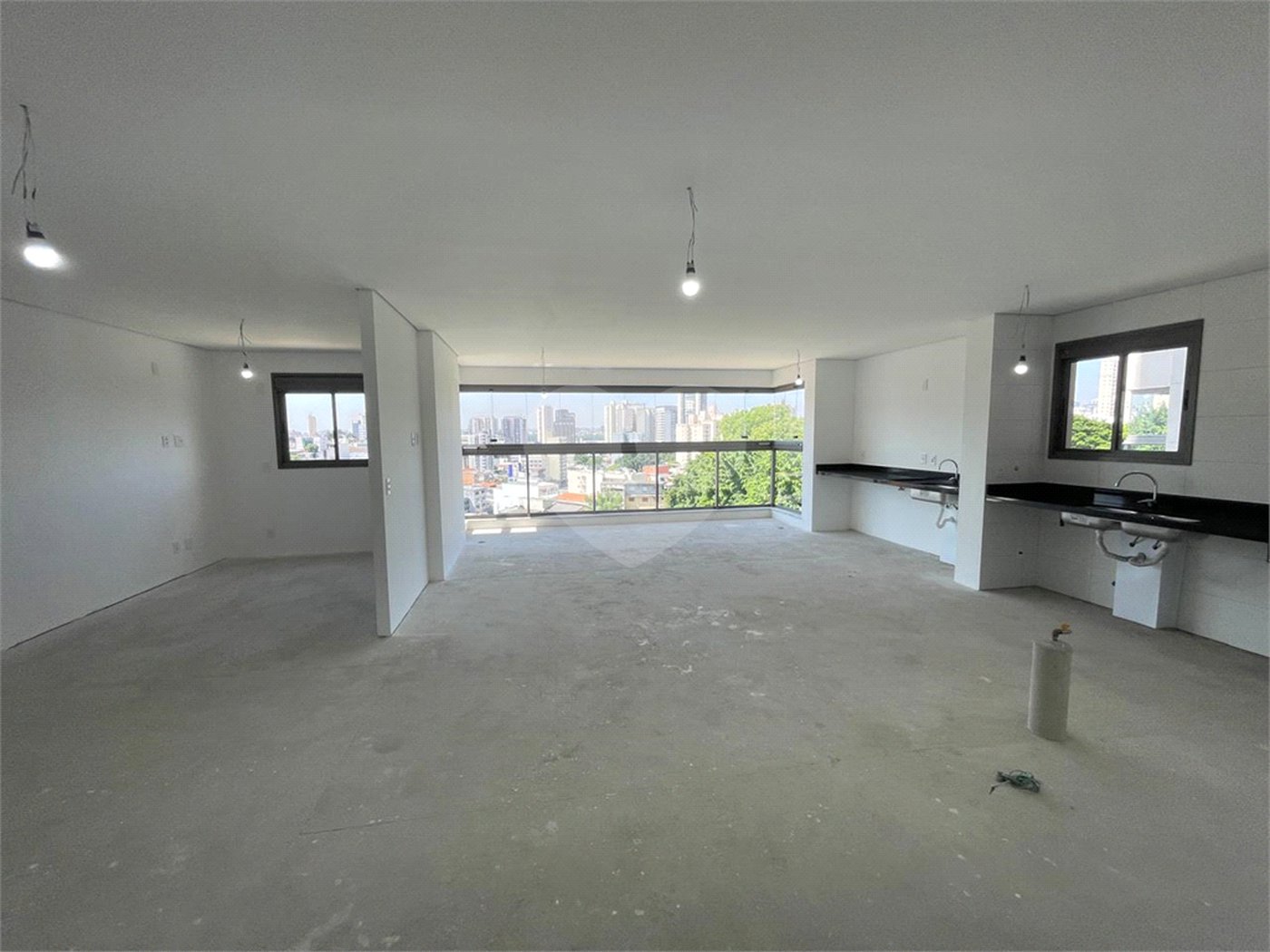 Apartamento à venda com 3 suítes em Jardim Bebedouro, Guarulhos, SP