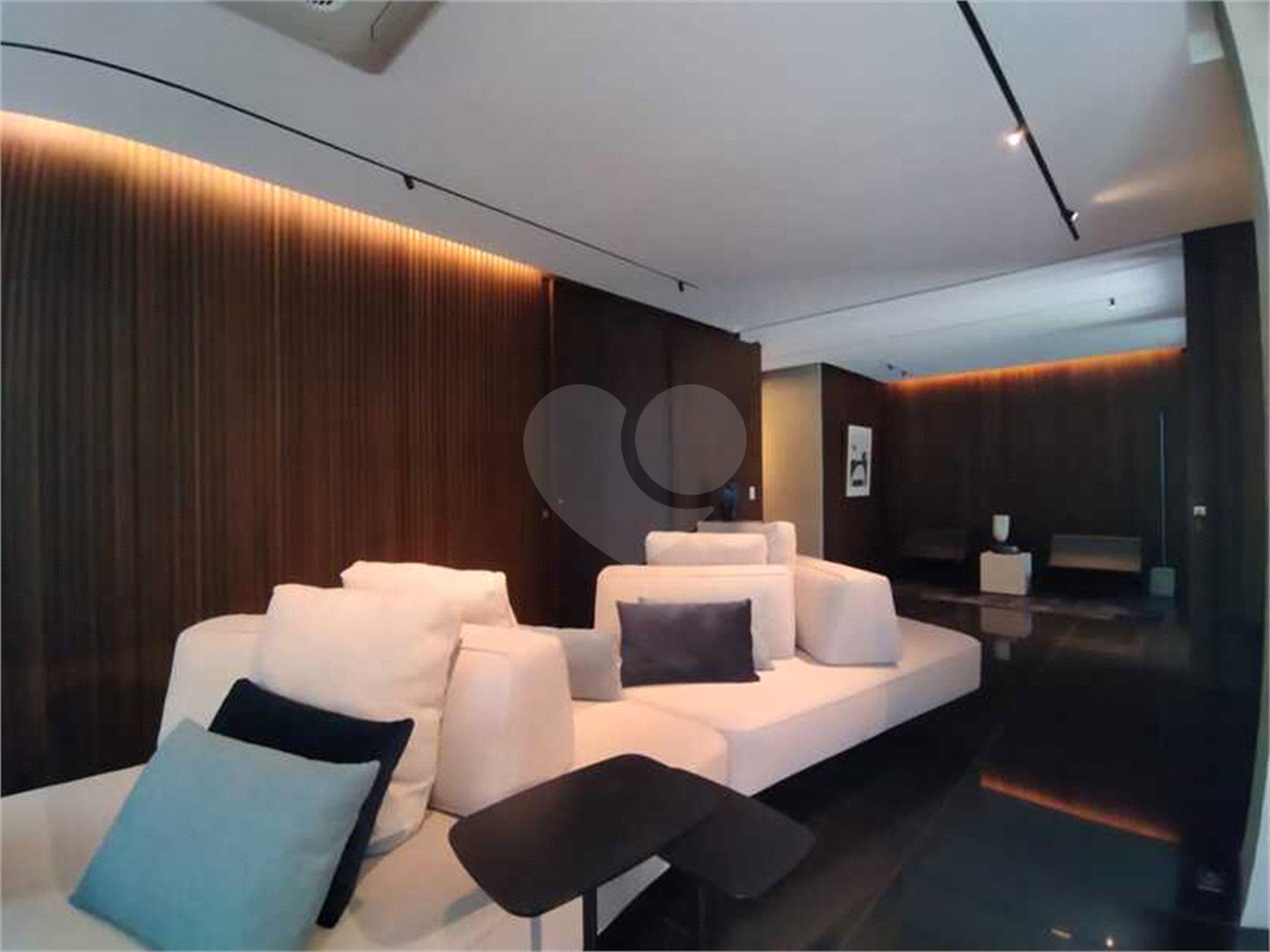 Apartamento à venda com 4 quartos, sendo 2 suítes, em Campo Belo, São Paulo, SP