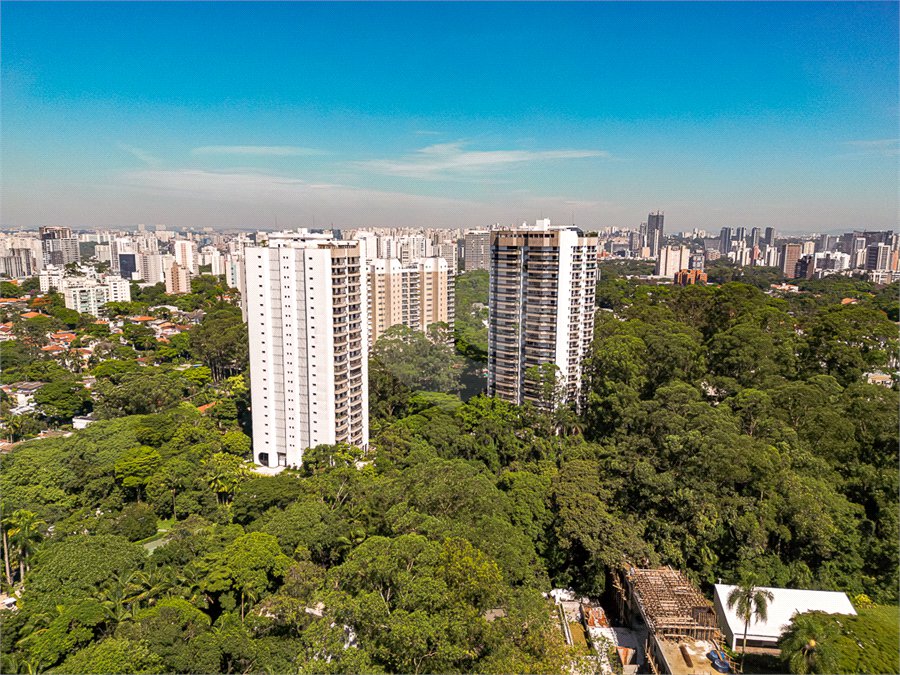 Apartamento à venda ou para alugar com 4 suítes em Alto da Boa Vista, São Paulo, SP