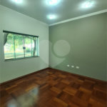 Casa à venda com 4 quartos, sendo 2 suítes, no condomínio Bosque de Grevilea, Vinhedo - SP
