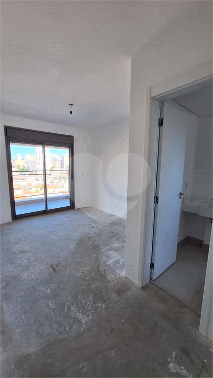 Apartamento à venda com 3 suítes em Vila Romana, São Paulo, SP