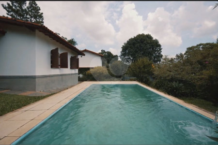 Terreno à venda com 6 quartos no condomínio Quinta dos Lagos, Cotia - SP