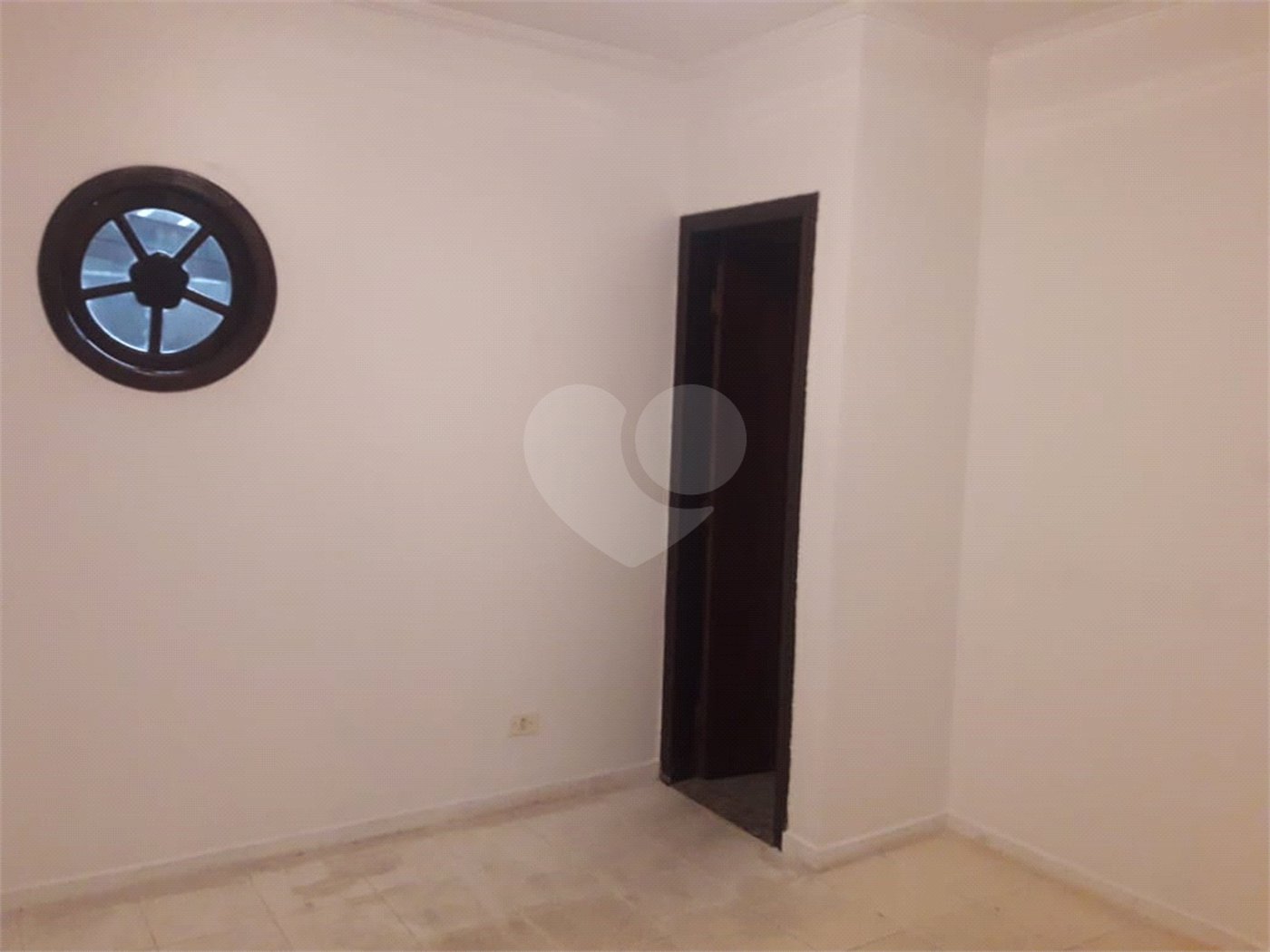 Sobrado à venda com 4 quartos, sendo 1 suíte, em Jaçanã, São Paulo, SP