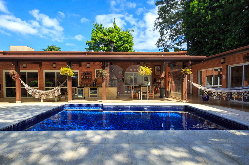 Casa Térrea à venda com 4 quartos, sendo 2 suítes, em Jardim Petrópolis, São Paulo, SP