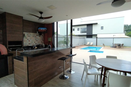 Casa à venda com 3 suítes no condomínio Reserva dos Vinhedos, Louveira - SP