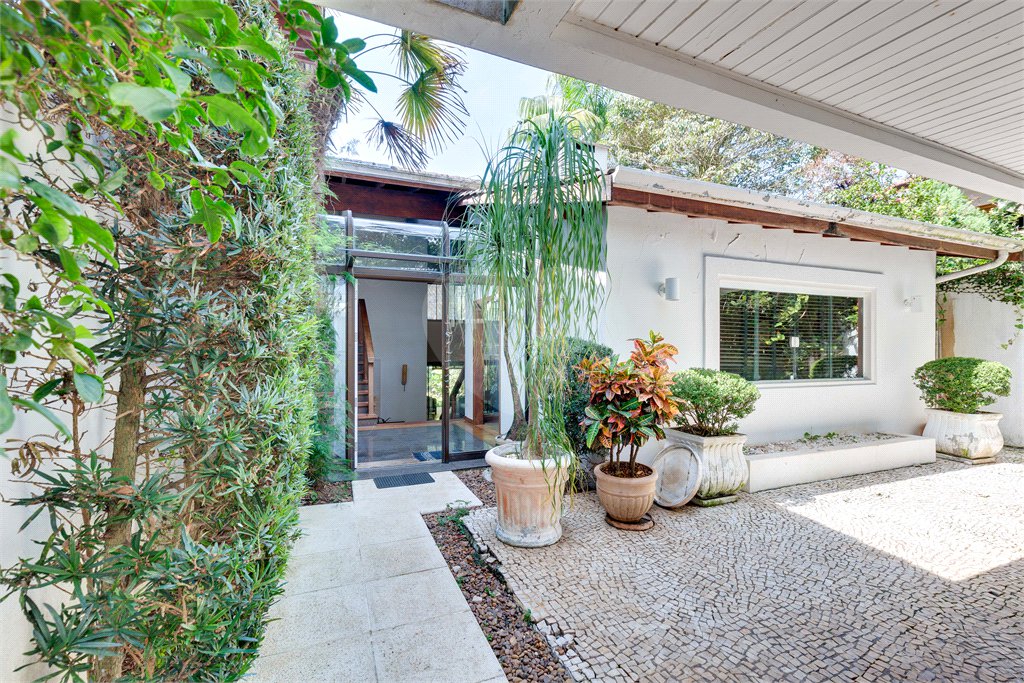 Casa à venda com 4 suítes em Alto da Boa Vista, São Paulo, SP
