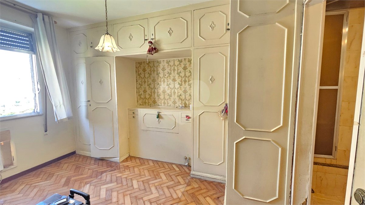 Apartamento à venda com 3 quartos, sendo 1 suíte, em Leblon, Rio de Janeiro, RJ