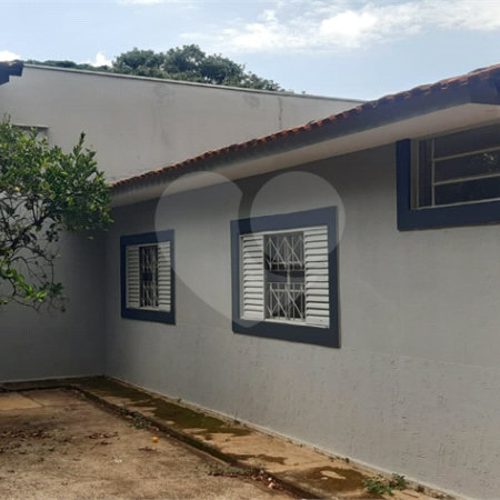 Casa à venda com 4 quartos, sendo 2 suítes, em Cidade Jardim, Araraquara, SP