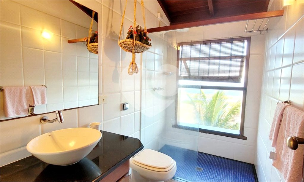 Casa à venda com 3 suítes no Centro, Santa Cruz Cabrália, BA