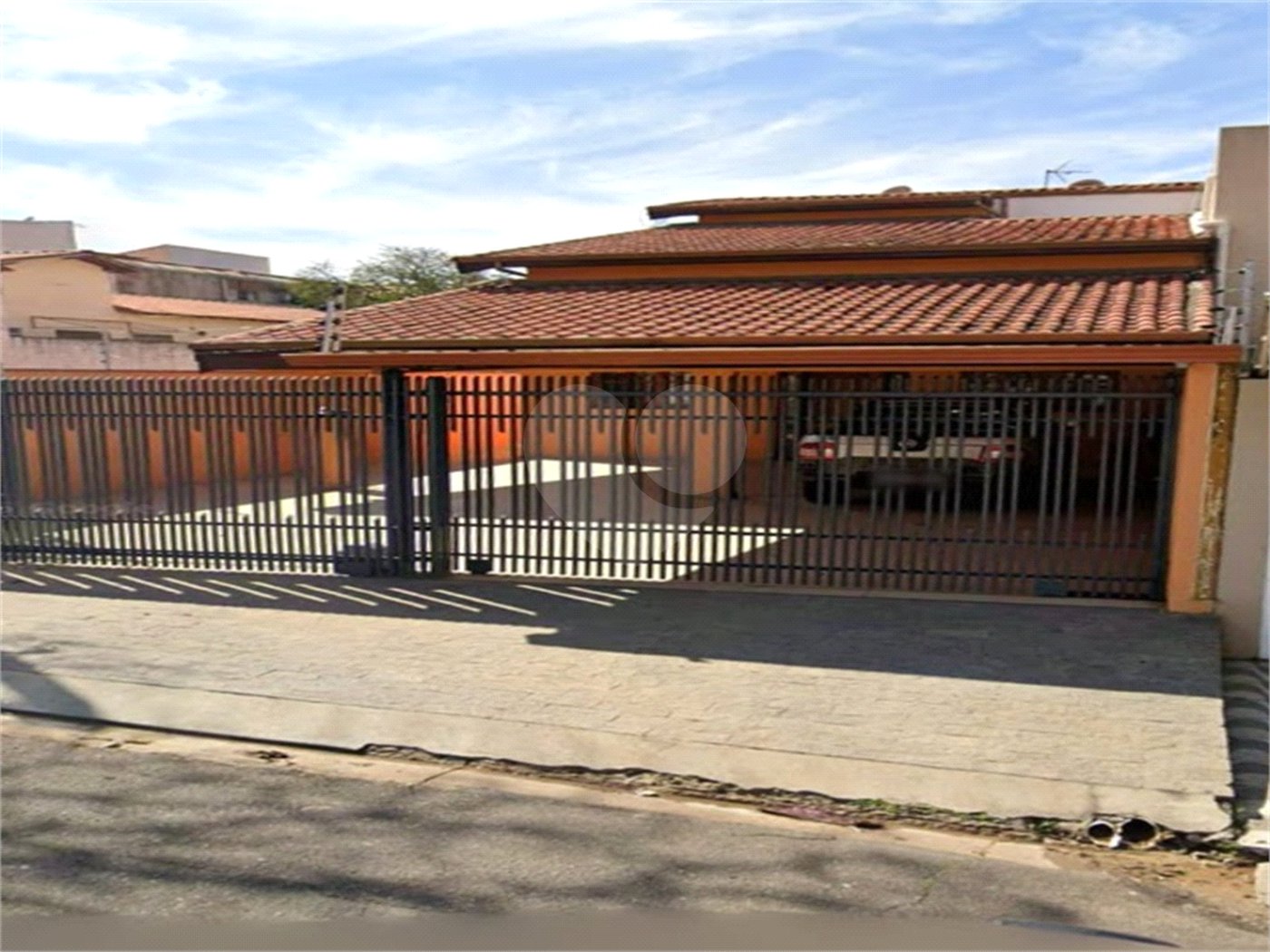 Sobrado à venda com 4 quartos, sendo 1 suíte, em Wanel Ville, Sorocaba, SP